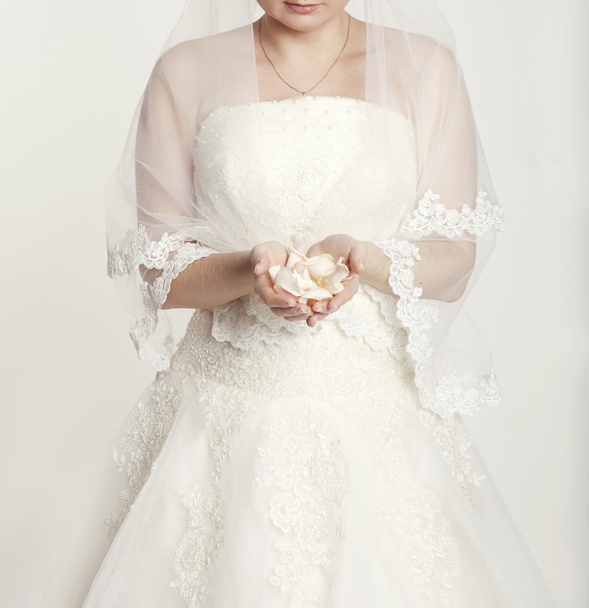 Sweet romantic bride in white lace - Foto, Imagen