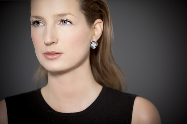 Beautiful Woman With Earrings - Fotoğraf, Görsel