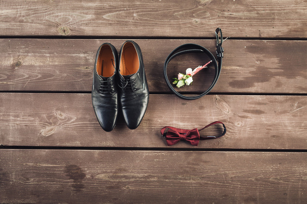 Mens black leather dress shoes - Фото, зображення
