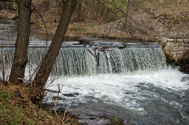 Malý vodopád na řece - Fotografie, Obrázek