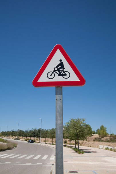 велосипедисты по дорожному сигналу
 - Фото, изображение