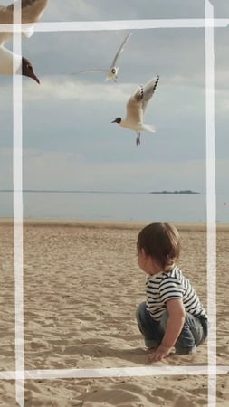 Little Kid at the Beach TikTok Video tervezősablon