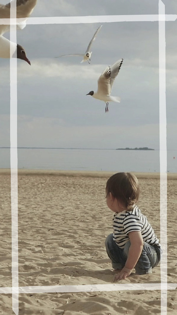 Designvorlage Little Kid at the Beach für TikTok Video
