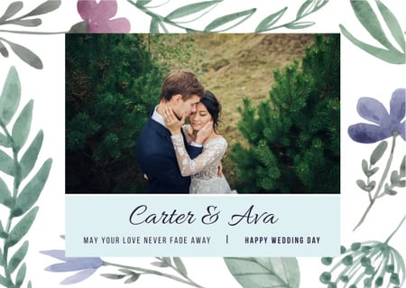 Wedding Greeting with Happy Embracing Newlyweds Card Modelo de Design