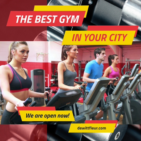 Gym Ticket Offer with People on Treadmills Animated Post Modelo de Design