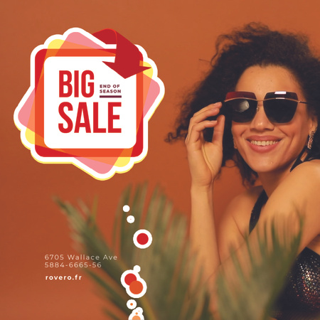 Fashion Sale Ad Woman in Sunglasses Animated Post Modelo de Design