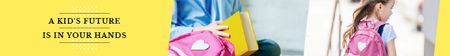 Ontwerpsjabloon van Leaderboard van Kids Future Quote Smiling Schoolgirl with Backpack