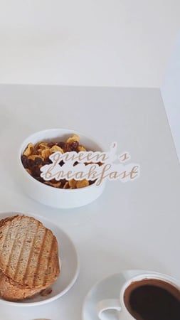 Finom reggeli kávéval TikTok Video tervezősablon