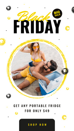 Designvorlage Black Friday Sale Couple at the beach with cooler für Instagram Story
