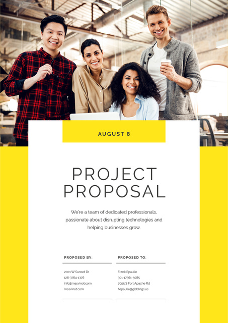 Platilla de diseño Successful Team working on Project Proposal