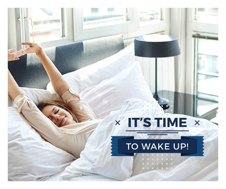 mulher na cama aconchegante de manhã Facebook Modelo de Design