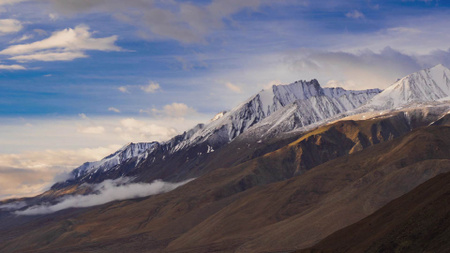 Designvorlage Majestic Landscape of Snowy Mountain für Zoom Background