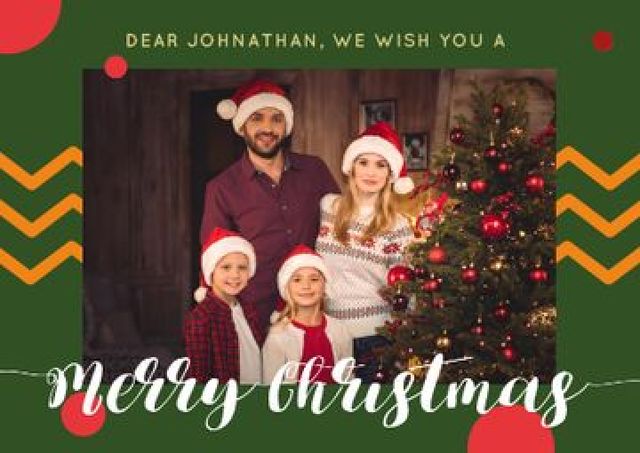 Plantilla de diseño de Merry Christmas Greeting with Family by Fir Tree Postcard 