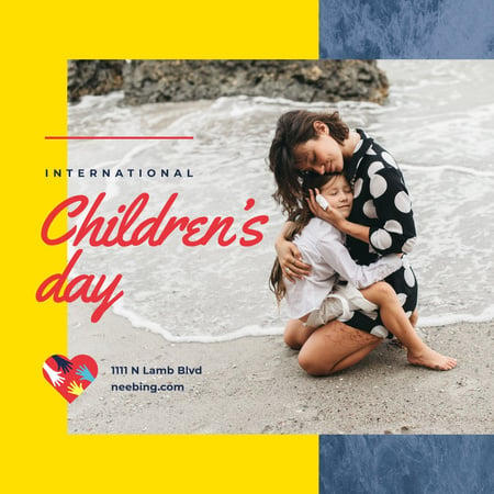 Children's Day Child with mother on the beach Instagram – шаблон для дизайну