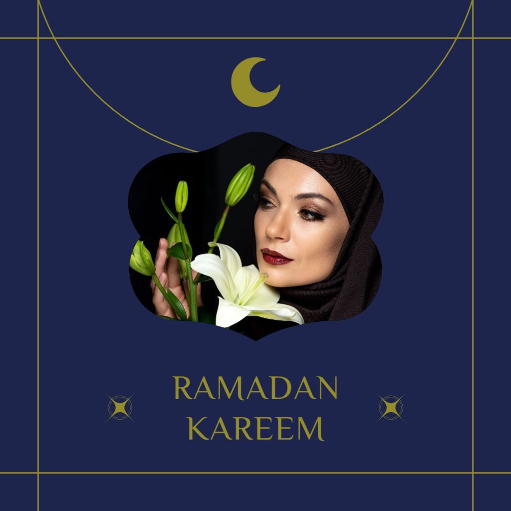 Modèle de visuel Happy Ramadan Greetings with Muslim Woman in Hijab - Instagram