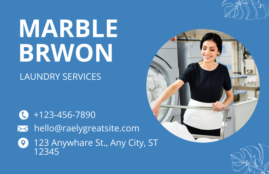 Offer for Laundry Services with Woman Business Card 85x55mm Modelo de Design