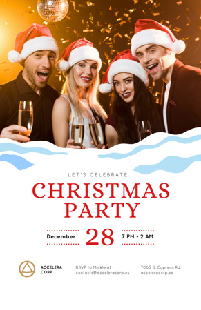 Ontwerpsjabloon van Invitation 5.5x8.5in van Exciting Christmas Party Friends Toasting With Champagne
