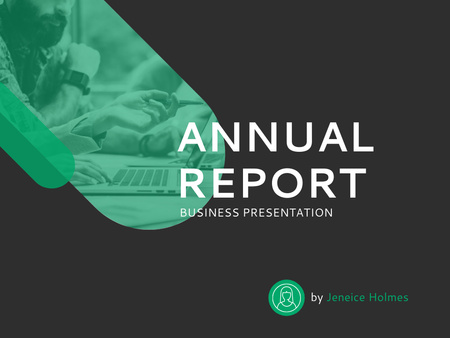 Szablon projektu Roczny raport biznesowy w kolorze zielonym z laptopem Presentation