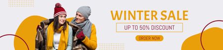 Designvorlage Winter Sale Ad mit Paar in warmer Kleidung für Ebay Store Billboard