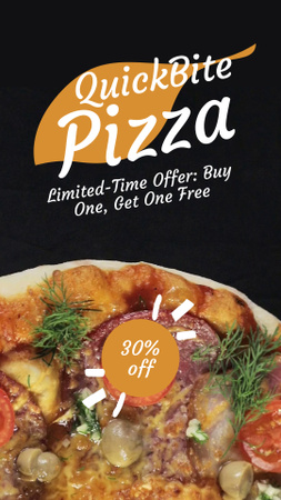 Platilla de diseño Quick And Yummy Pizza In Pizzeria With Discount TikTok Video