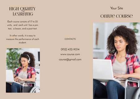 Plantilla de diseño de Anuncio de cursos en línea con una mujer usando una computadora portátil Brochure 