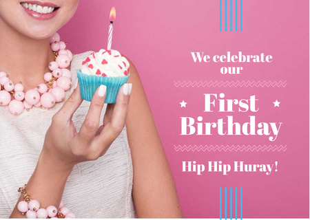 Template di design First birthday invitation card on pink Card