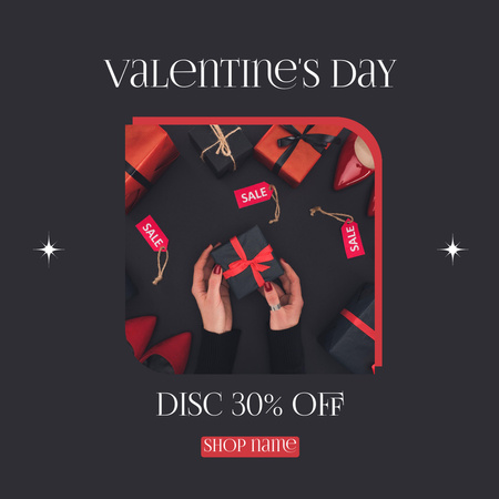 Ontwerpsjabloon van Instagram AD van Valentijnsdag korting aankondiging met geschenken in handen