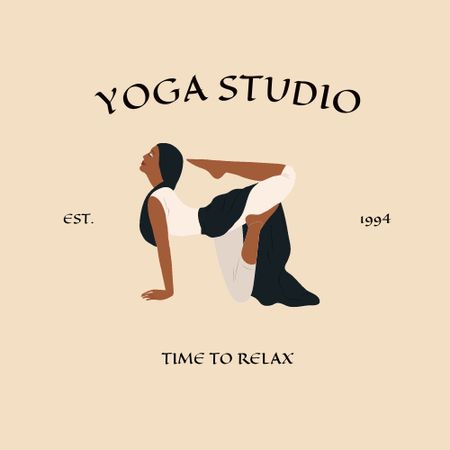 Woman Practicing Yoga Logo Tasarım Şablonu