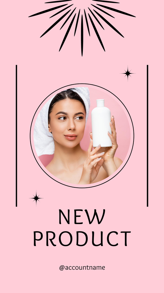 Plantilla de diseño de Woman holding Skincare Product Instagram Story 