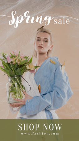 Designvorlage Frühlingsverkauf mit schöner blonder Frau mit Blumen für Instagram Story