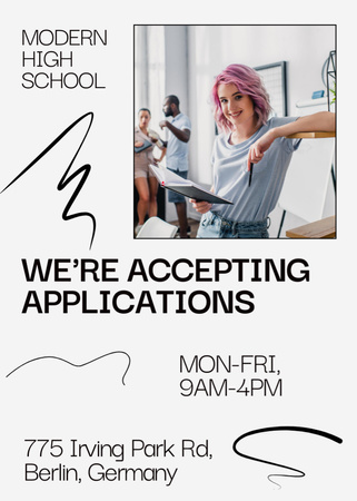 School Apply Announcement Flayer Modelo de Design