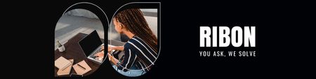Modèle de visuel femme travaillant sur ordinateur portable - LinkedIn Cover