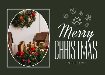 Tradiční vánoční pozdravy s dekoracemi a svíčkami Postcard Šablona návrhu