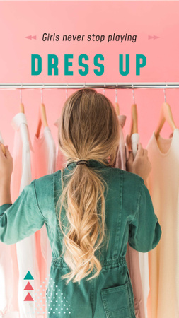 Menina escolhendo roupas em cabides Instagram Story Modelo de Design