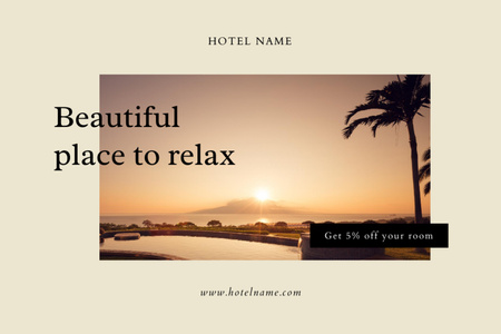 Designvorlage Luxushotelangebot mit Rabatt und wunderschönem Strand für Postcard 4x6in