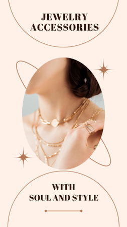 Designvorlage Gold Jewelry on Woman's Neck für Instagram Story