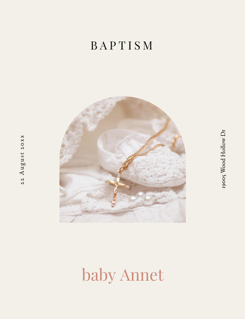 Ontwerpsjabloon van Invitation 13.9x10.7cm van Baptism Announcement with Baby Clothes and Cross