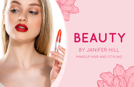 Designvorlage Schönheitssalon-Anzeige mit schöner Blondine, die roten Lippenstift hält für Business Card 85x55mm