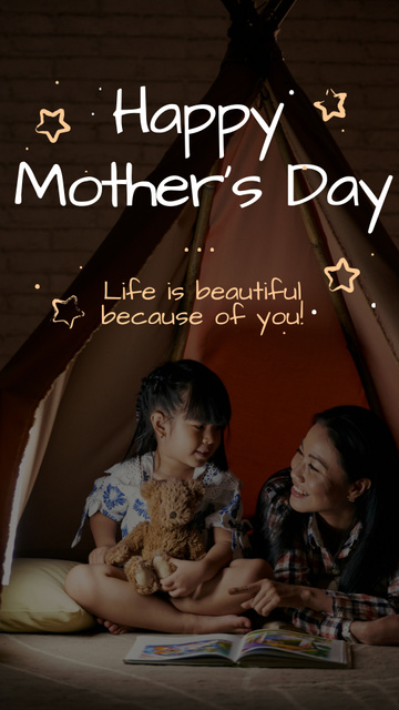 Happy Mother playing with Her Daughter on Mother's Day Instagram Storyデザインテンプレート
