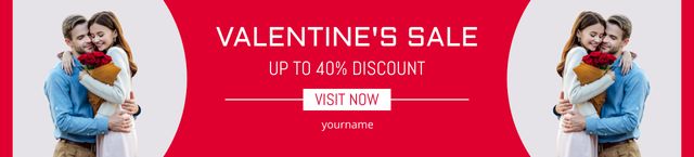 Plantilla de diseño de Valentine's Day Sale with Hugging Couple of Lovers Ebay Store Billboard 