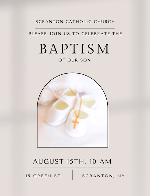 Ontwerpsjabloon van Invitation 13.9x10.7cm van Baptism Ceremony Announcement with Baby Shoes