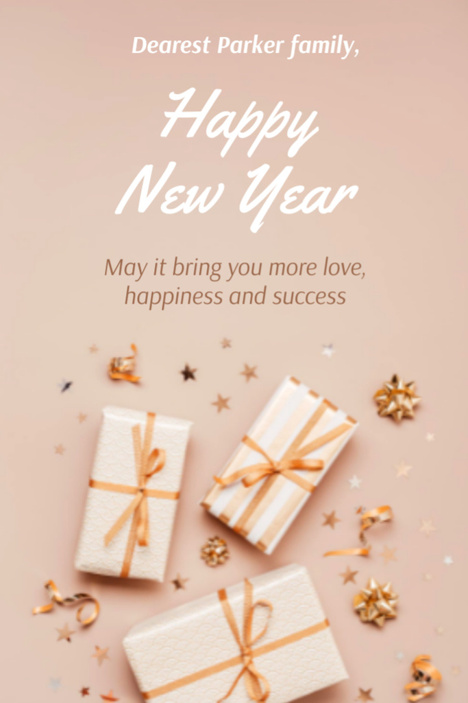 Szablon projektu Cute New Year Greeting with Presents Postcard 4x6in Vertical