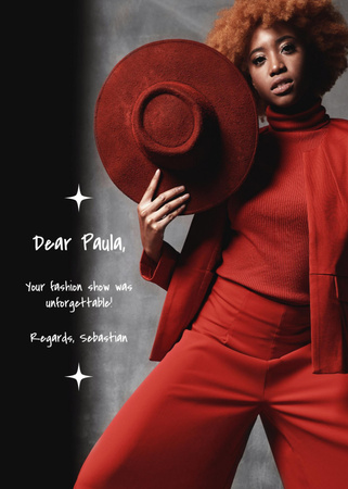 Plantilla de diseño de Desfile de moda con mujer vestida de rojo Postcard 5x7in Vertical 