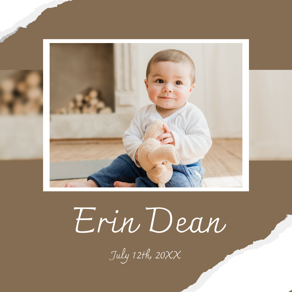 Cute Little Baby with Toy Bear Photo Bookデザインテンプレート