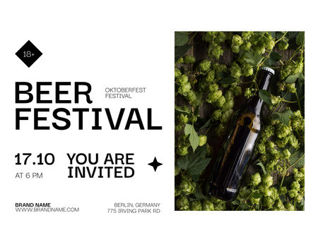 Plantilla de diseño de Anuncio de celebración de Oktoberfest con botella y lúpulo Invitation 13.9x10.7cm Horizontal 