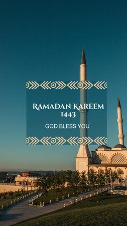 Beautiful Ramadan Greeting with Mosque Instagram Story tervezősablon