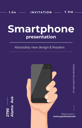 Template di design Recensione smartphone con mano che tiene il telefono Invitation 4.6x7.2in