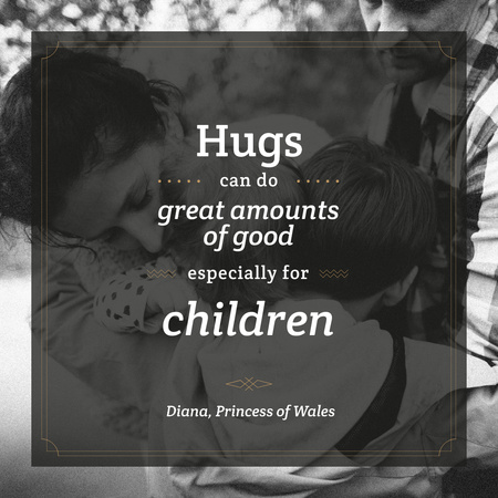 Parents hugging with kids  Instagram tervezősablon