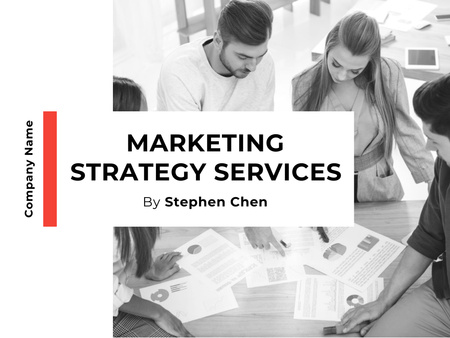 Platilla de diseño Offering Services to Create Successful Marketing Strategy Presentation