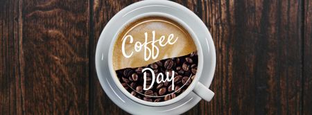Template di design annuncio coffee day con tazza sul tavolo di legno Facebook cover